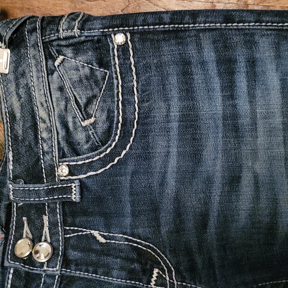 Vigoss Blue Jeans with Embellished Pockets Size 7/9 - Picture 10 of 15